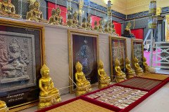 LINE_ALBUM_20868_250901_11