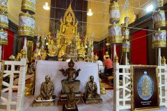 LINE_ALBUM_20868_250901_18