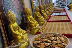 LINE_ALBUM_20868_250901_21